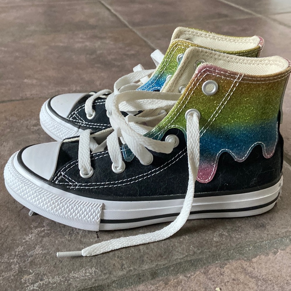 New-Unworn Converse high tops with glitter rainbow drip